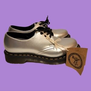 Dr.Martens 1461 Silver Vegan Size: 6
